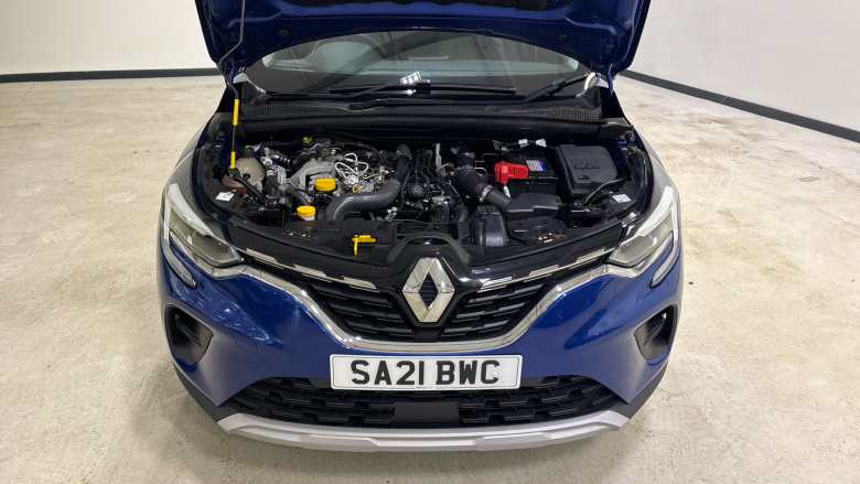 Renault Captur 1.3 TCE 140 Iconic 5dr EDC Petrol Hatchback